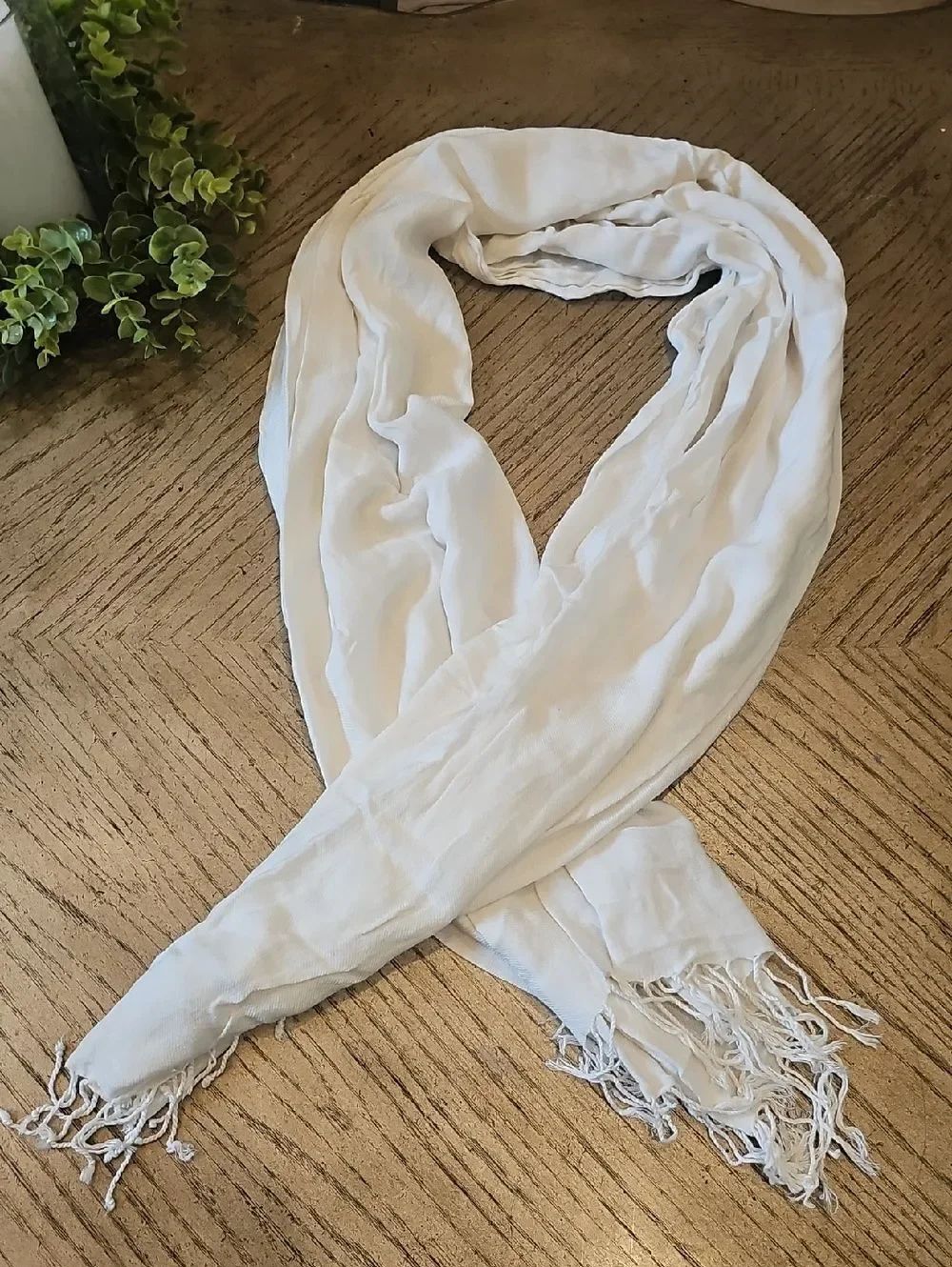 Lightweight White Scarf – Women Accessories